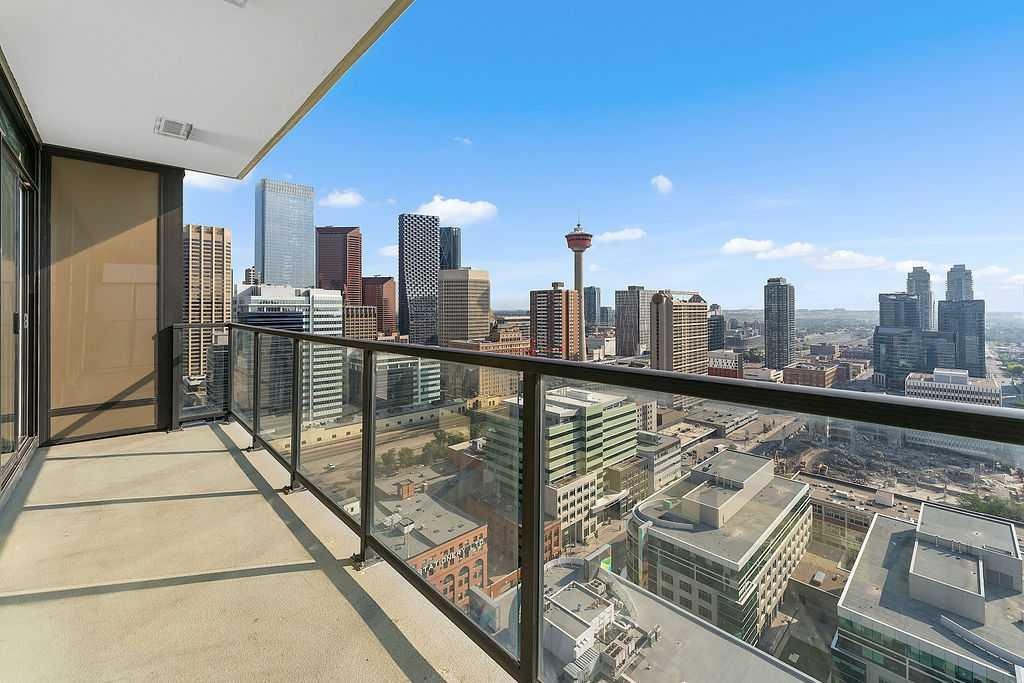 2705-310 12 Avenue Sw, Calgary, AB - Outdoor With View