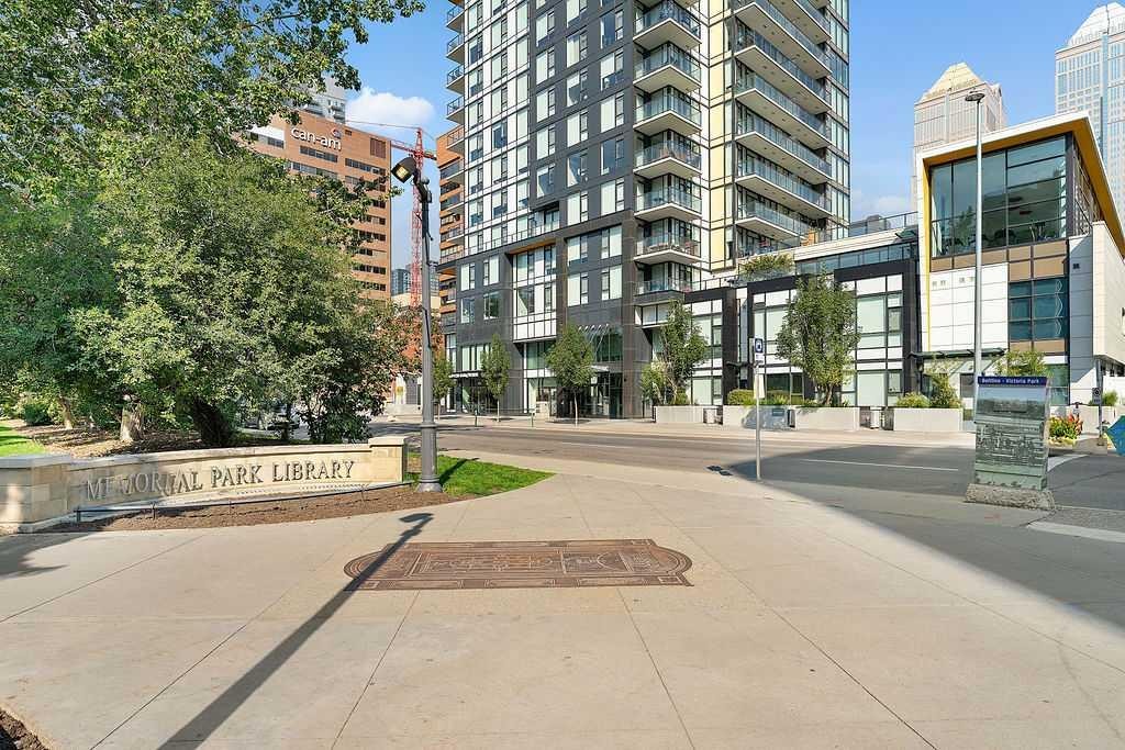 2705-310 12 Avenue Sw, Calgary, AB - Outdoor
