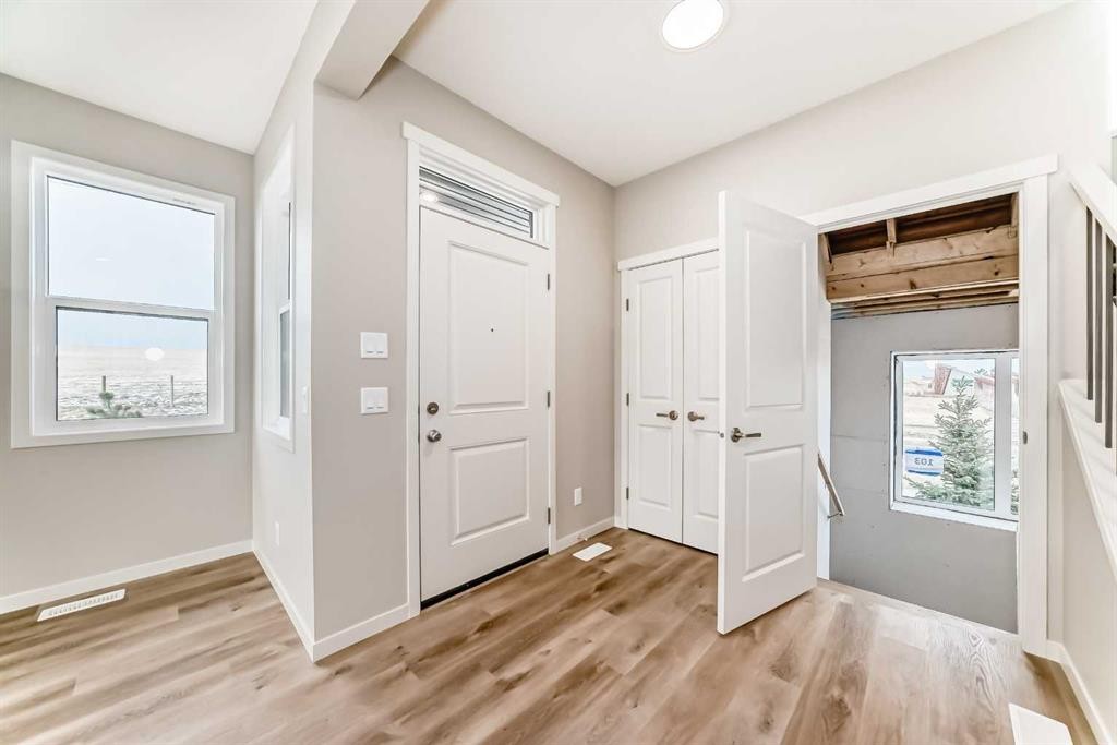 103 Sawgrass Gate Nw, Airdrie, AB - Indoor Photo Showing Other Room