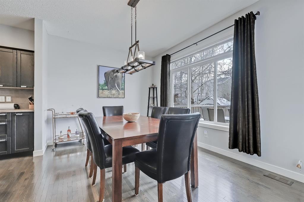 9 Copperleaf Way Se, Calgary, AB