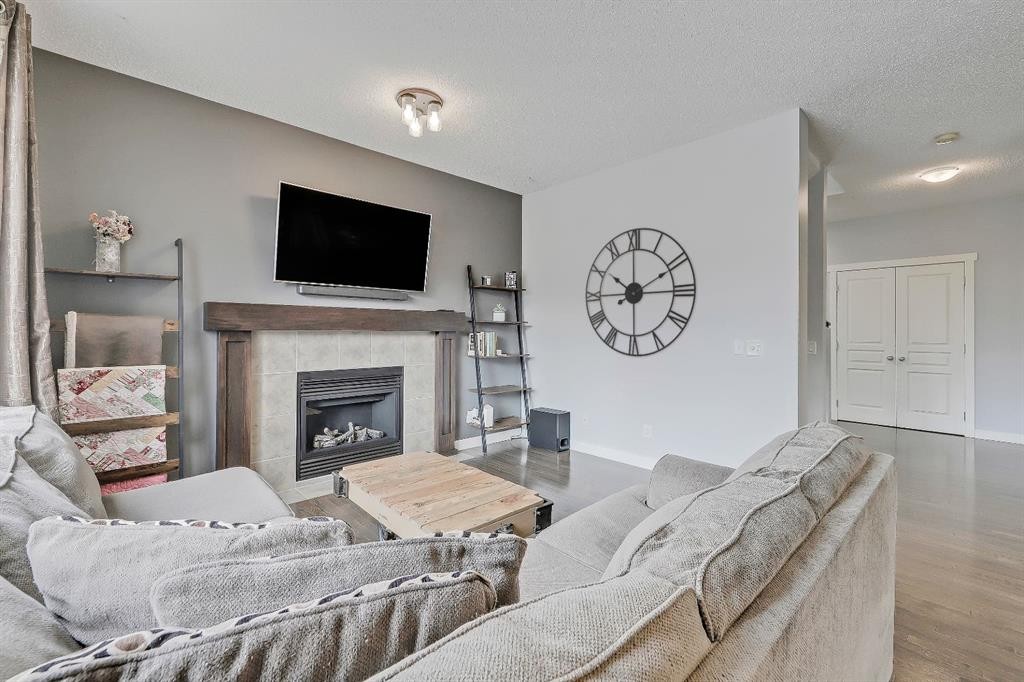 9 Copperleaf Way Se, Calgary, AB