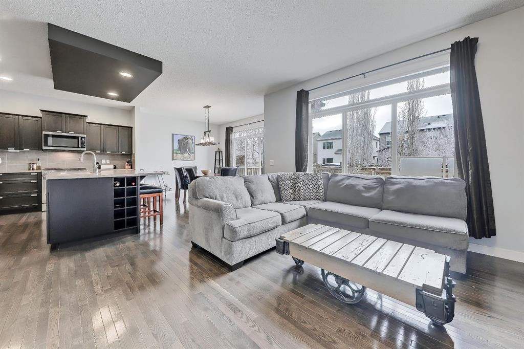 9 Copperleaf Way Se, Calgary, AB