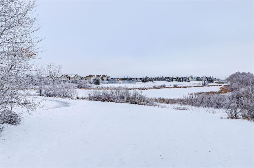 9 Copperleaf Way Se, Calgary, AB