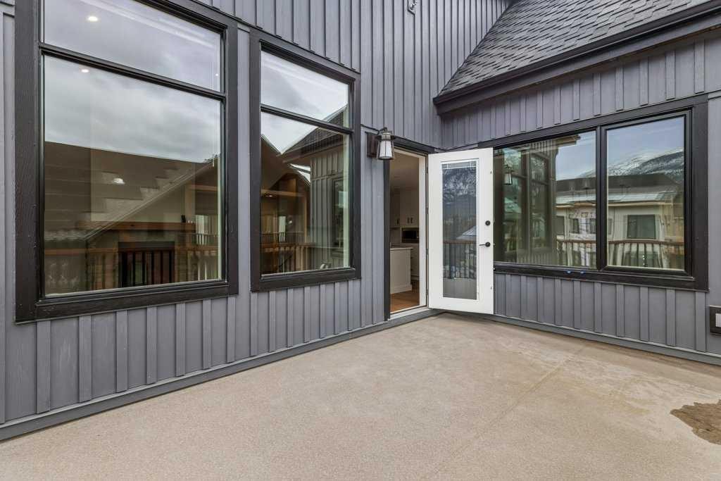 407-1505 Spring Creek Gate, Canmore, AB - Outdoor With Exterior