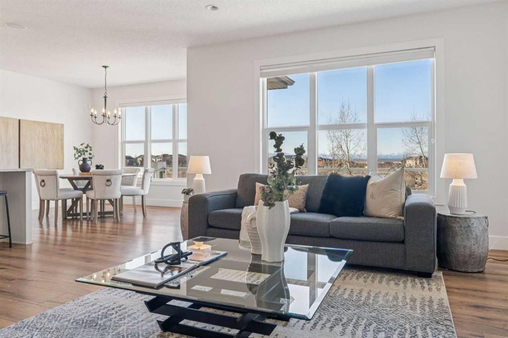 47 Sundown Way, Cochrane, AB