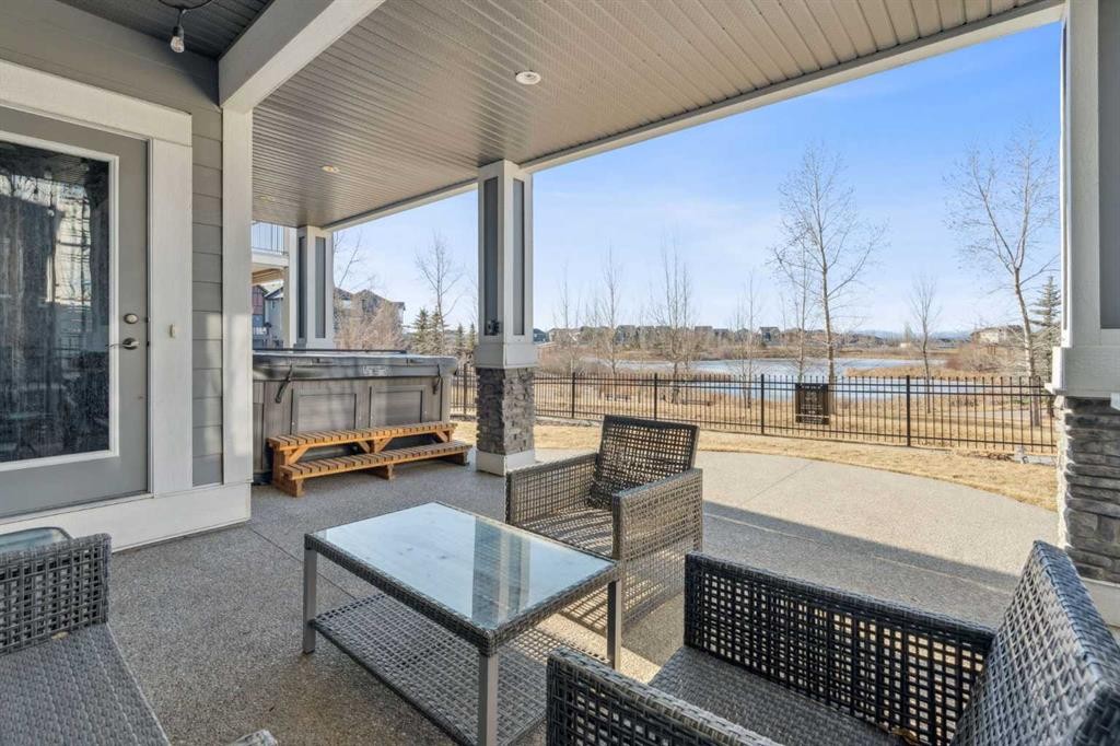 47 Sundown Way, Cochrane, AB