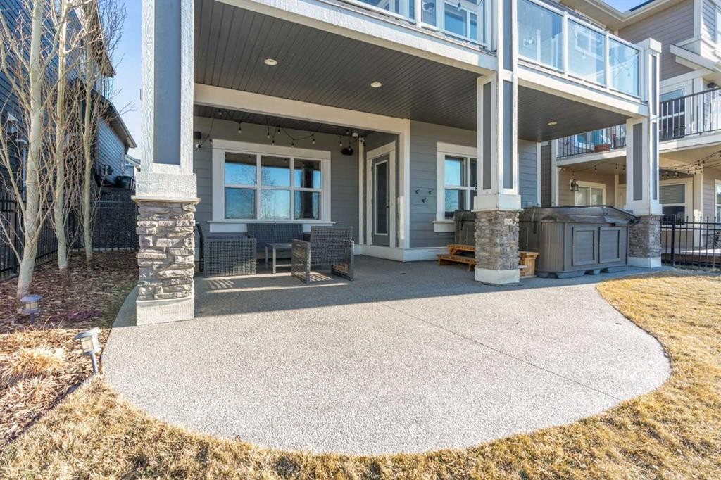 47 Sundown Way, Cochrane, AB