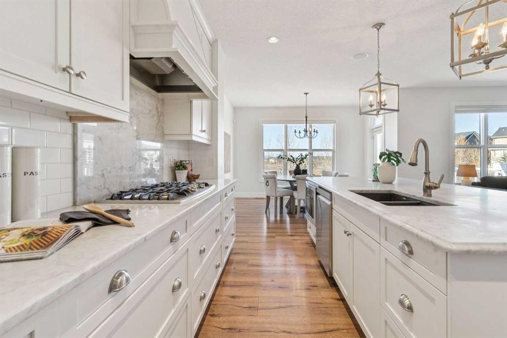 47 Sundown Way, Cochrane, AB