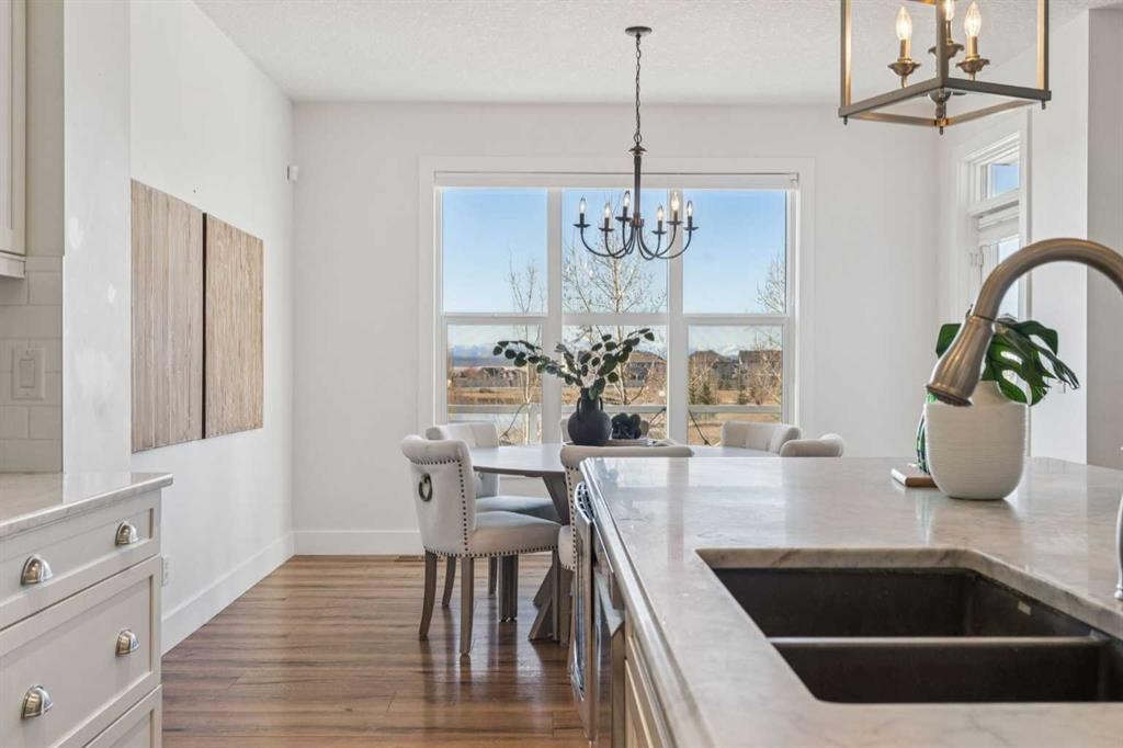 47 Sundown Way, Cochrane, AB