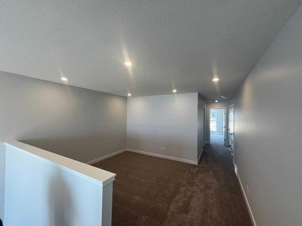 229 Edith Road Nw, Calgary, AB - Indoor Photo Showing Other Room