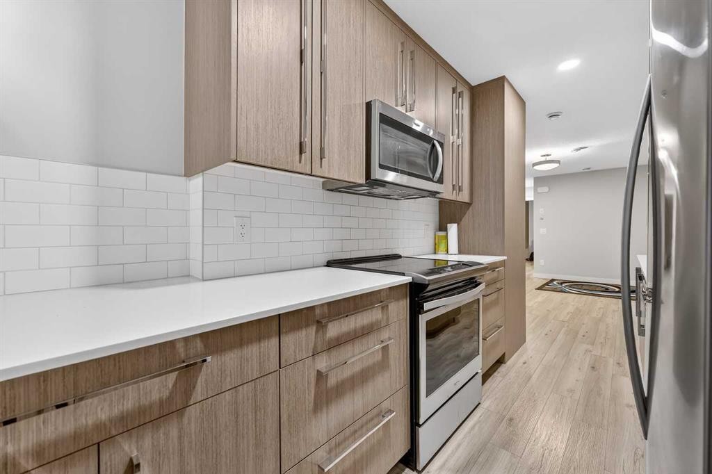132 Corner Meadows Gate Ne, Calgary, AB - Indoor Photo Showing Kitchen With Upgraded Kitchen