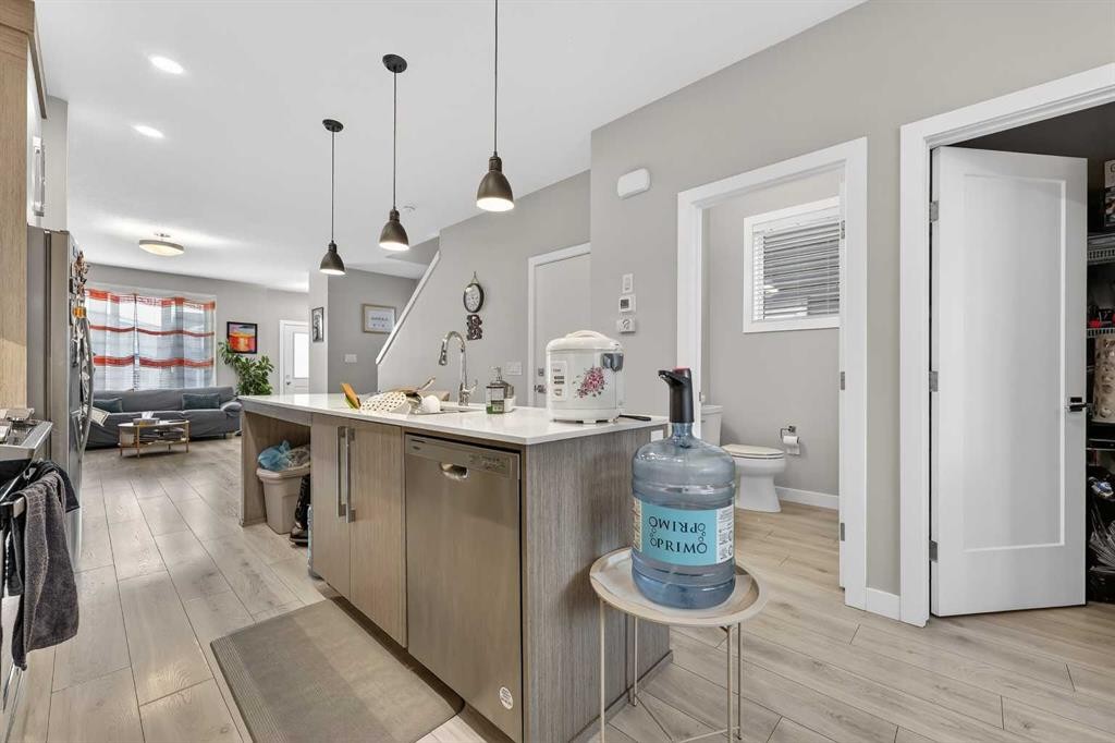 132 Corner Meadows Gate Ne, Calgary, AB - Indoor