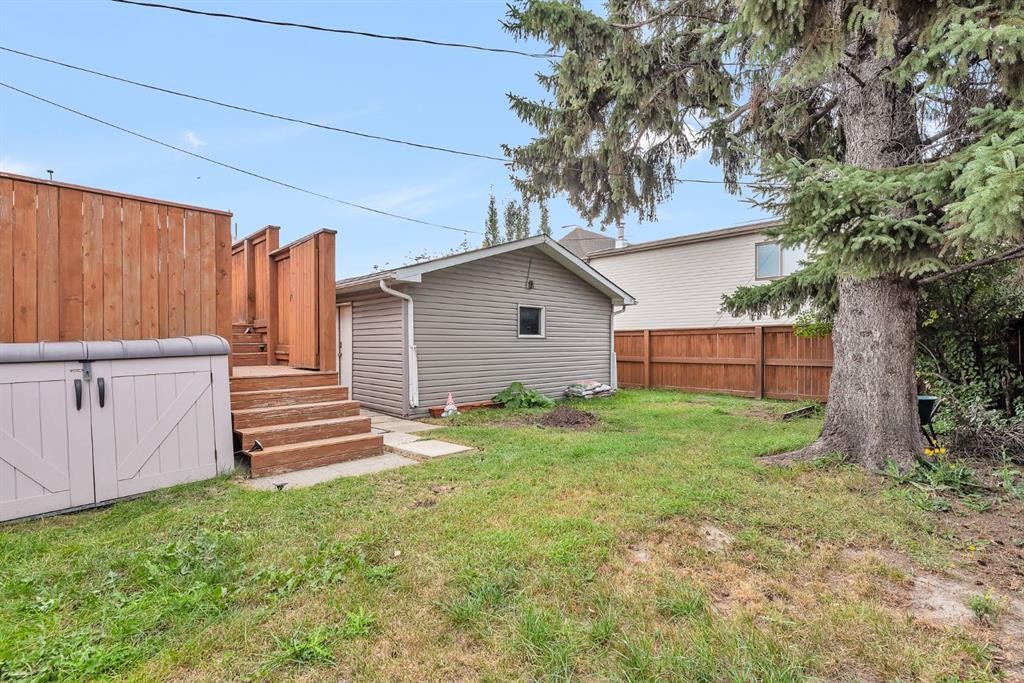 9883 Athens Road Se, Calgary, AB