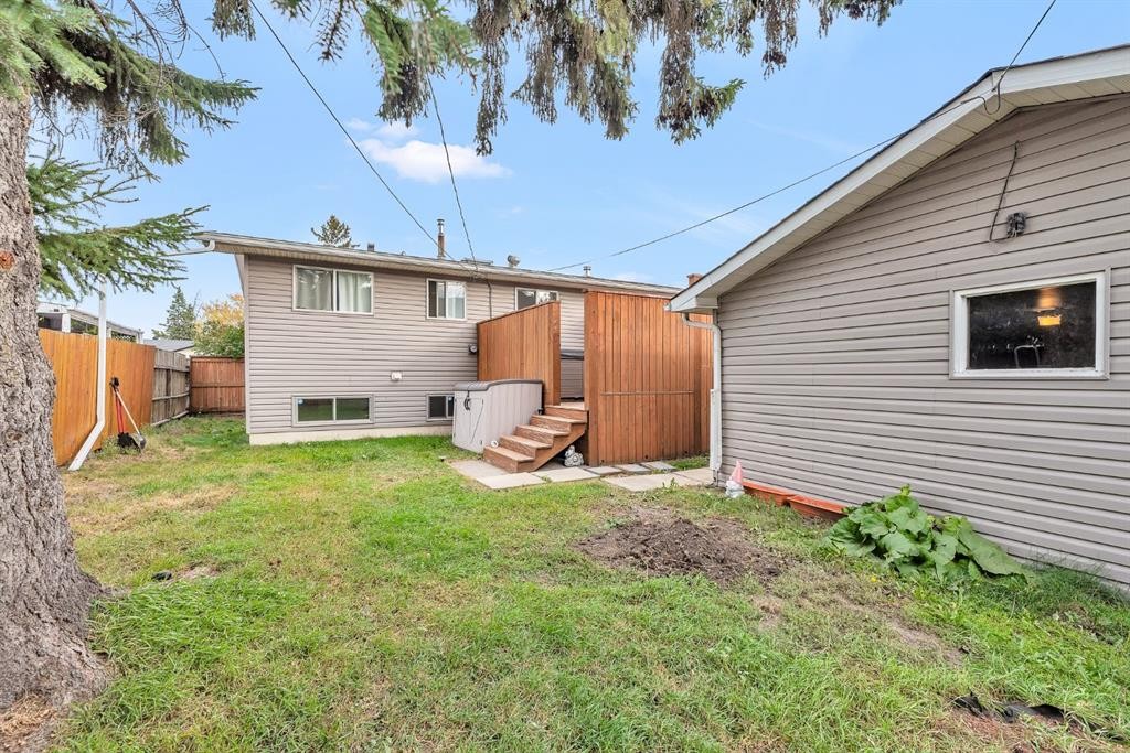 9883 Athens Road Se, Calgary, AB