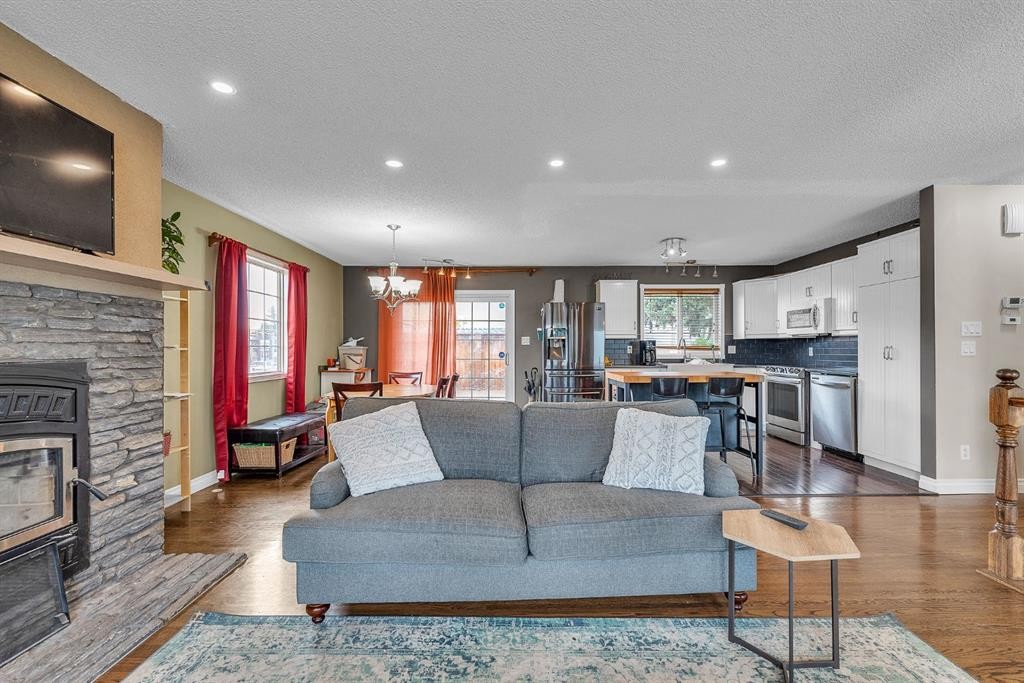 9883 Athens Road Se, Calgary, AB