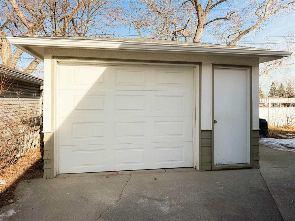 10 Marlowe Place Ne, Calgary, AB - Outdoor With Exterior