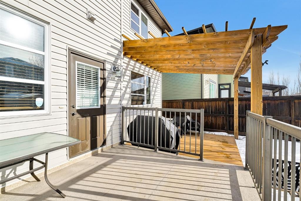 31 Walden Court Se, Calgary, AB - Outdoor With Exterior