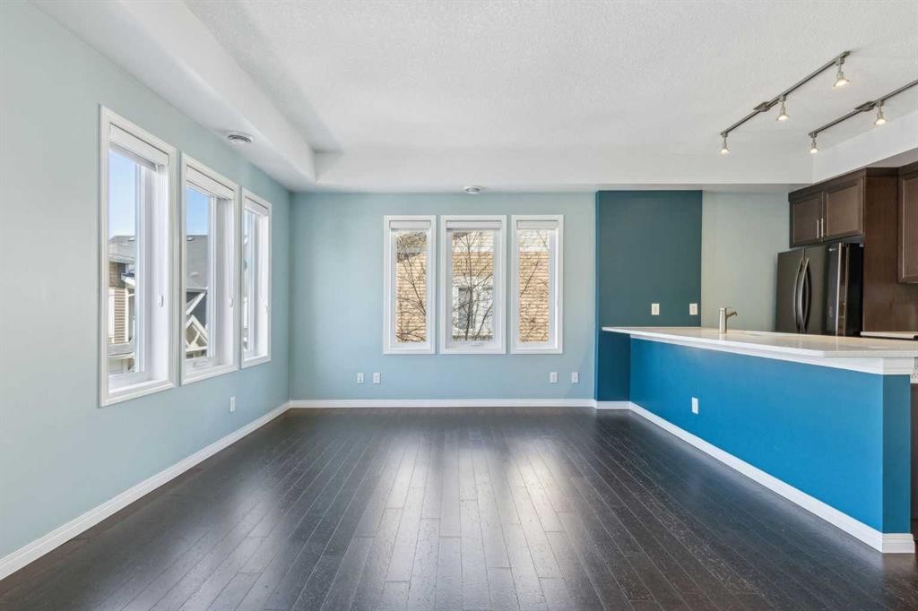 1006 Auburn Bay Square Se, Calgary, AB - Indoor
