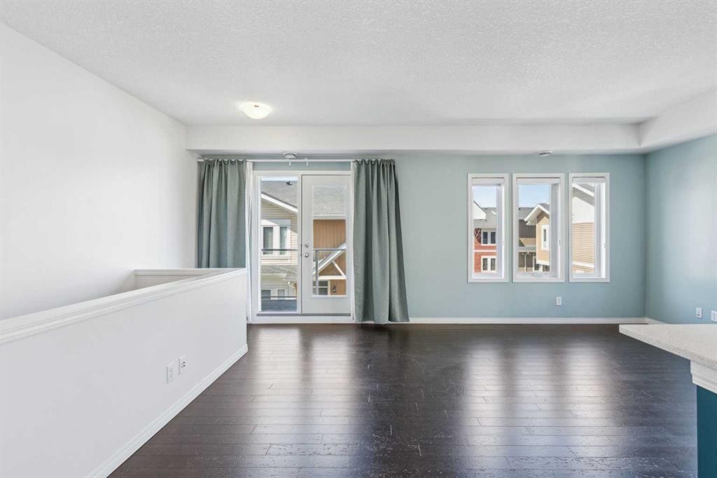 1006 Auburn Bay Square Se, Calgary, AB - Indoor