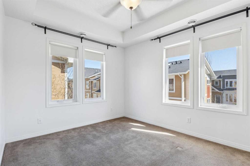 1006 Auburn Bay Square Se, Calgary, AB - Indoor Photo Showing Other Room