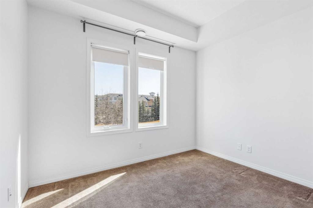 1006 Auburn Bay Square Se, Calgary, AB - Indoor Photo Showing Other Room