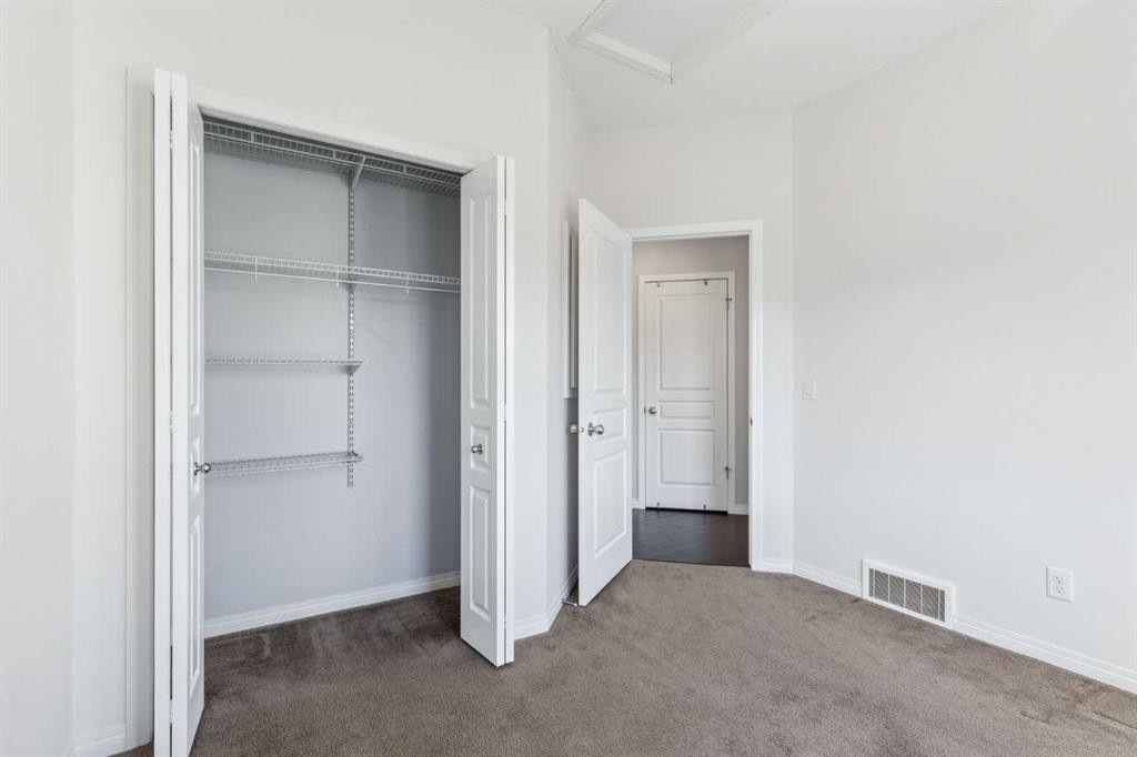 1006 Auburn Bay Square Se, Calgary, AB - Indoor Photo Showing Other Room