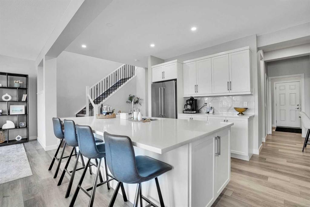 86 Edith Row Nw, Calgary, AB