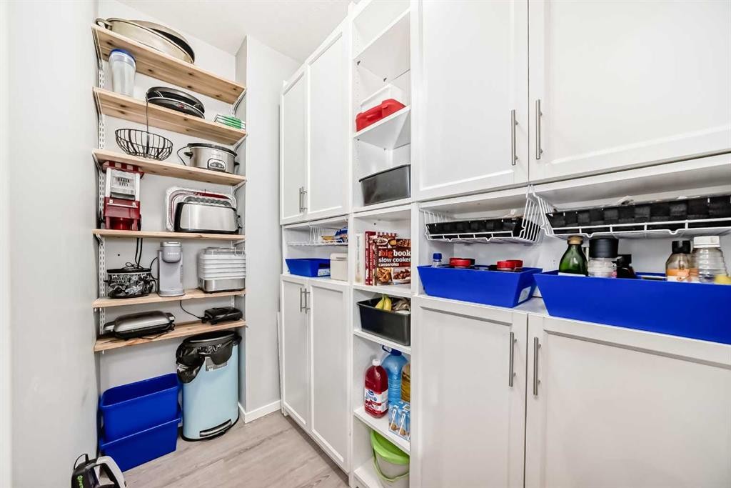 325 Sundown View, Cochrane, AB