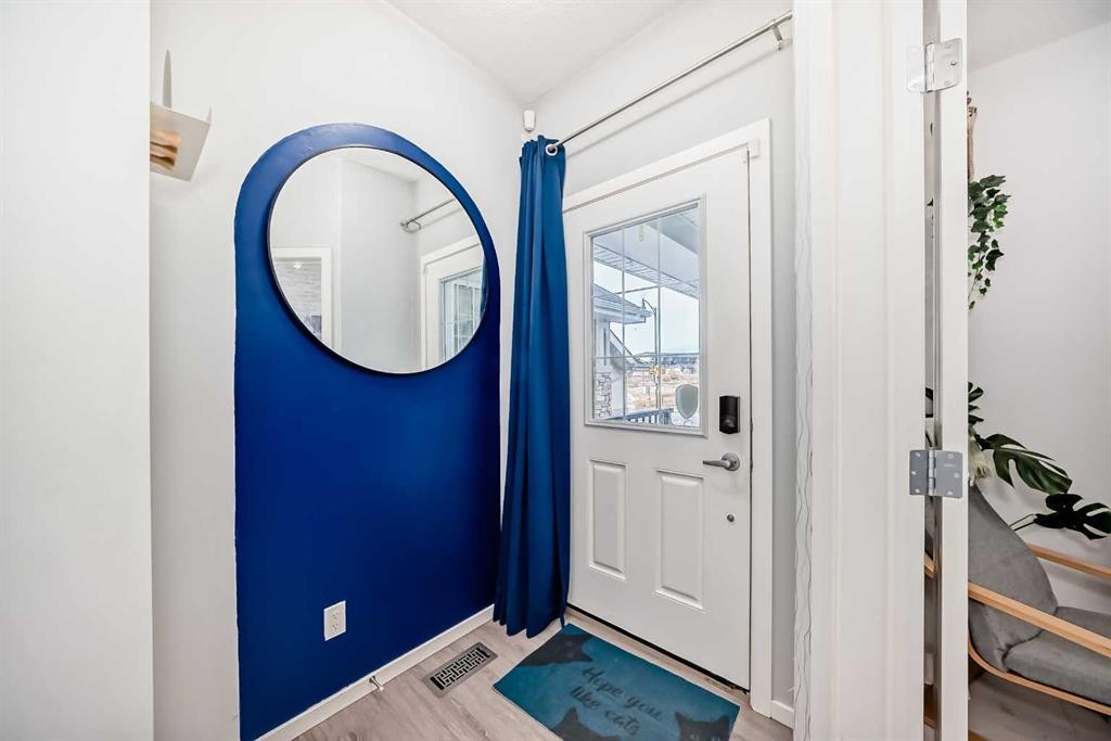 325 Sundown View, Cochrane, AB