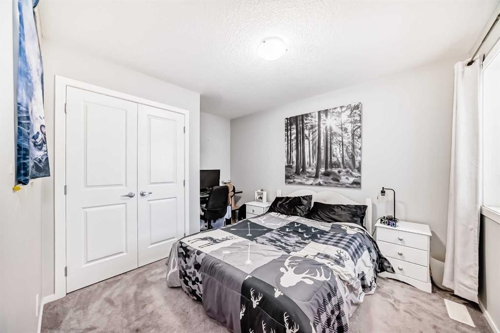 325 Sundown View, Cochrane, AB