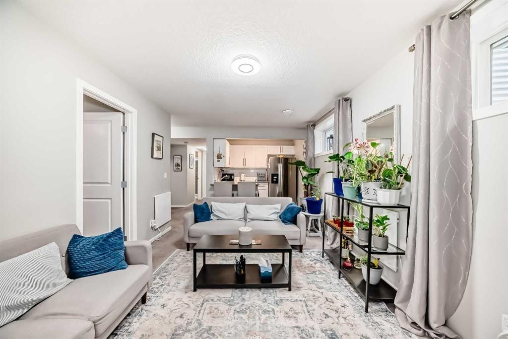 325 Sundown View, Cochrane, AB