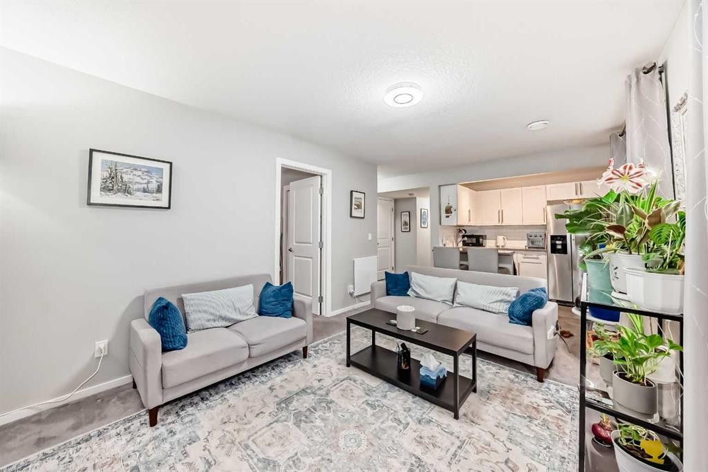 325 Sundown View, Cochrane, AB