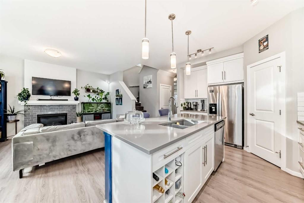 325 Sundown View, Cochrane, AB