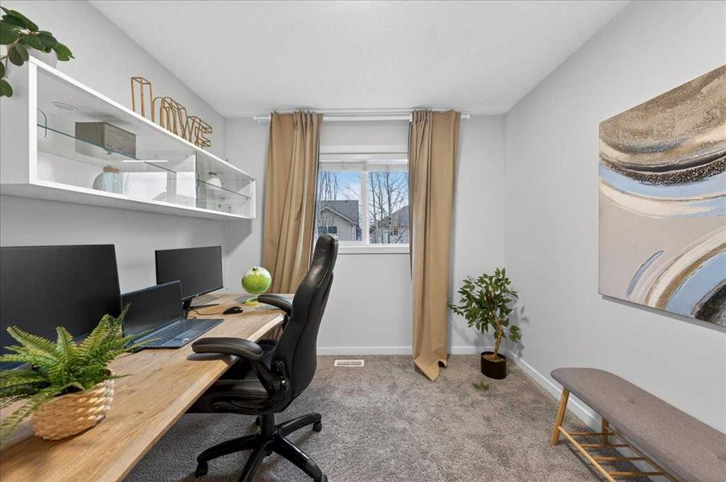 43 Chaparral Valley Common Se, Calgary, AB - Indoor Photo Showing Office