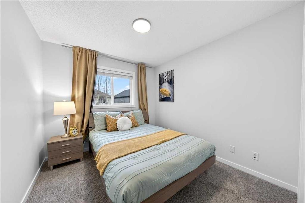 43 Chaparral Valley Common Se, Calgary, AB - Indoor Photo Showing Bedroom