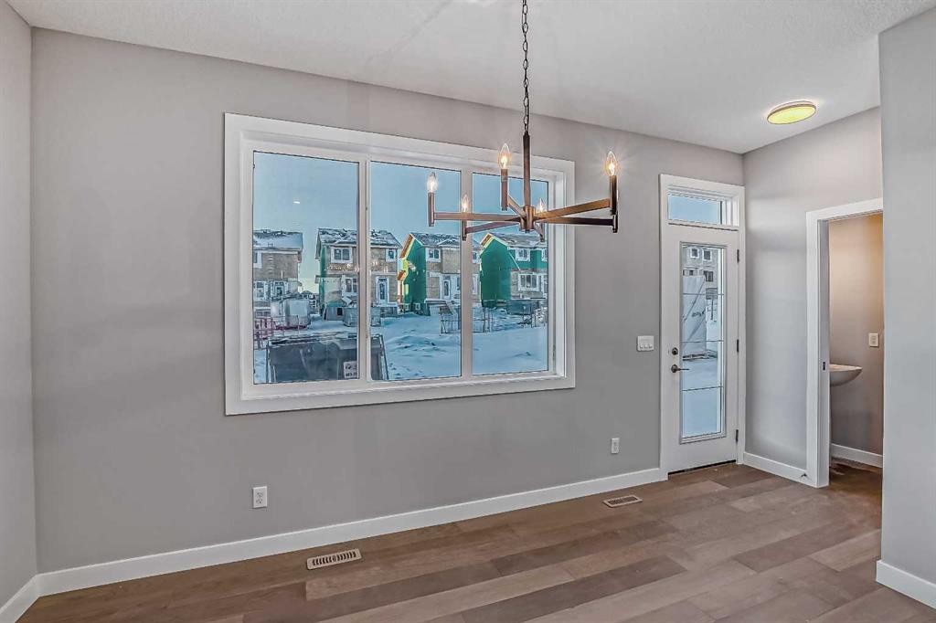 39 Agate Road, Cochrane, AB - Indoor Photo Showing Other Room