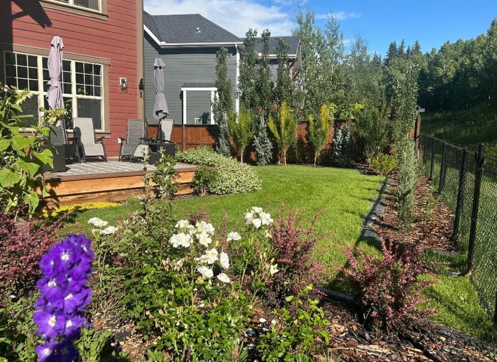 105 Riviera Crescent, Cochrane, AB - Outdoor