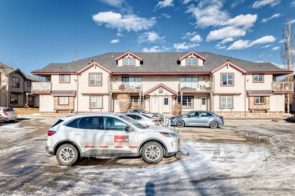 205-27 Everridge Square Sw, Calgary, AB - Outdoor