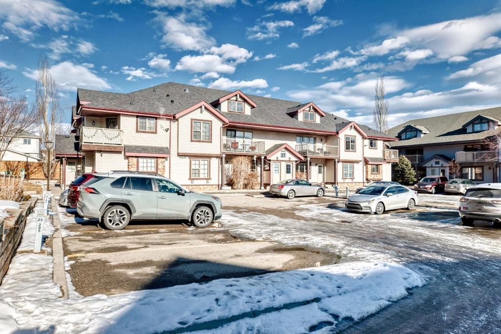205-27 Everridge Square Sw, Calgary, AB - Outdoor