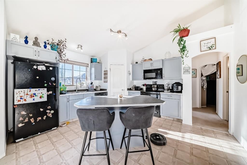 205-27 Everridge Square Sw, Calgary, AB - Indoor