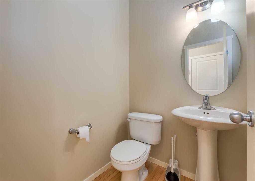 236 Silverado Drive Sw, Calgary, AB - Indoor Photo Showing Bathroom