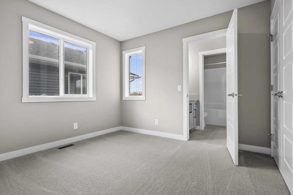 8 Topaz Place, Cochrane, AB - Indoor Photo Showing Other Room
