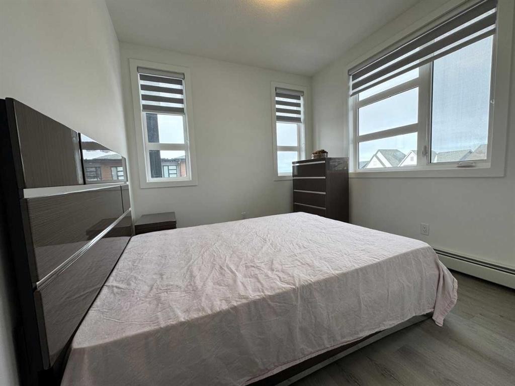 1207-55 Lucas Way Nw, Calgary, AB - Indoor Photo Showing Bedroom