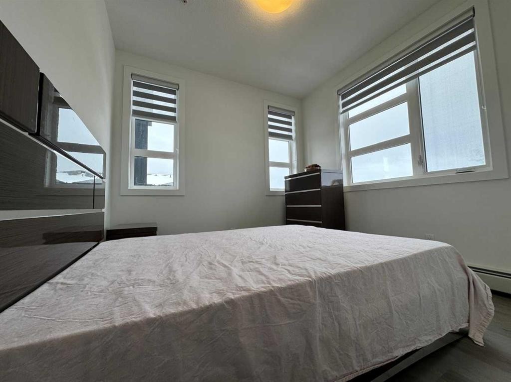 1207-55 Lucas Way Nw, Calgary, AB - Indoor Photo Showing Bedroom