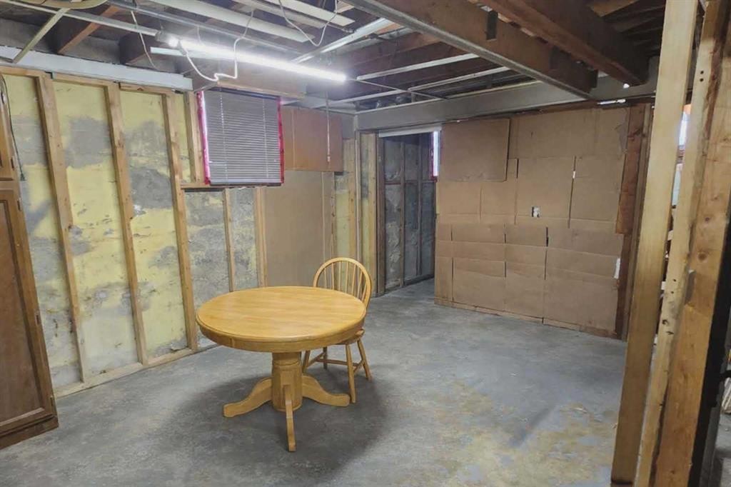 2311 22 Street, Nanton, AB - Indoor Photo Showing Basement