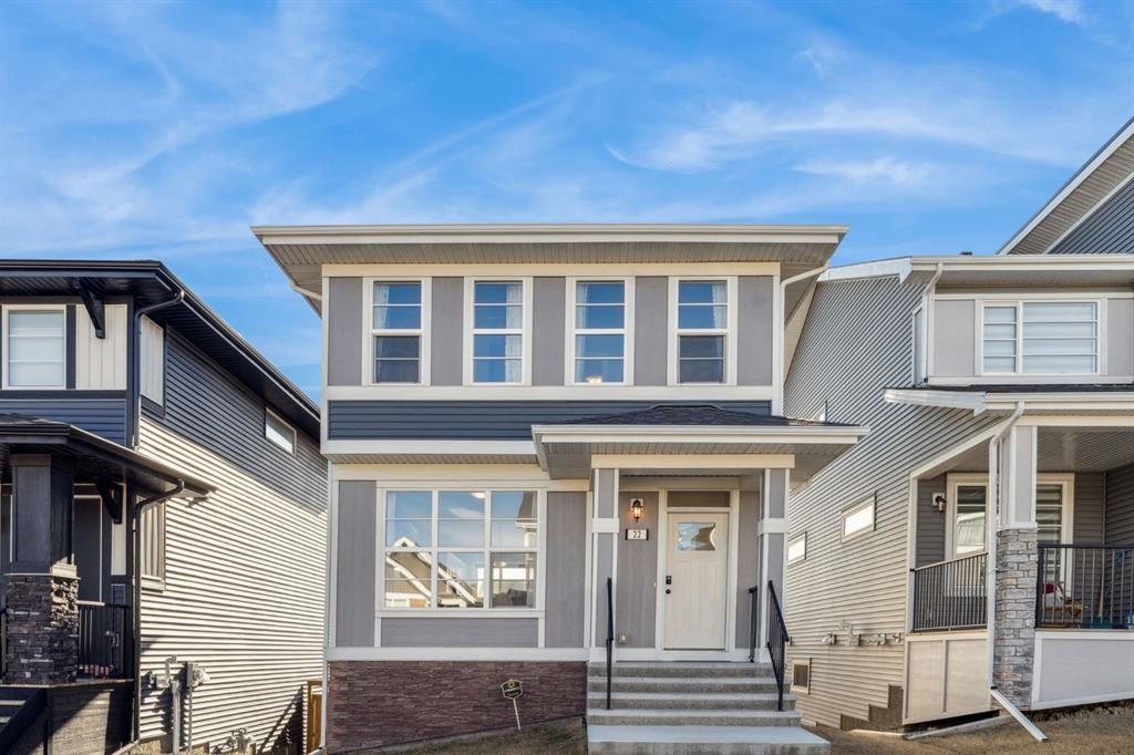 22 Precedence Glen, Cochrane, AB