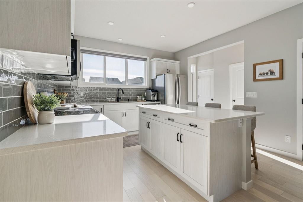 22 Precedence Glen, Cochrane, AB