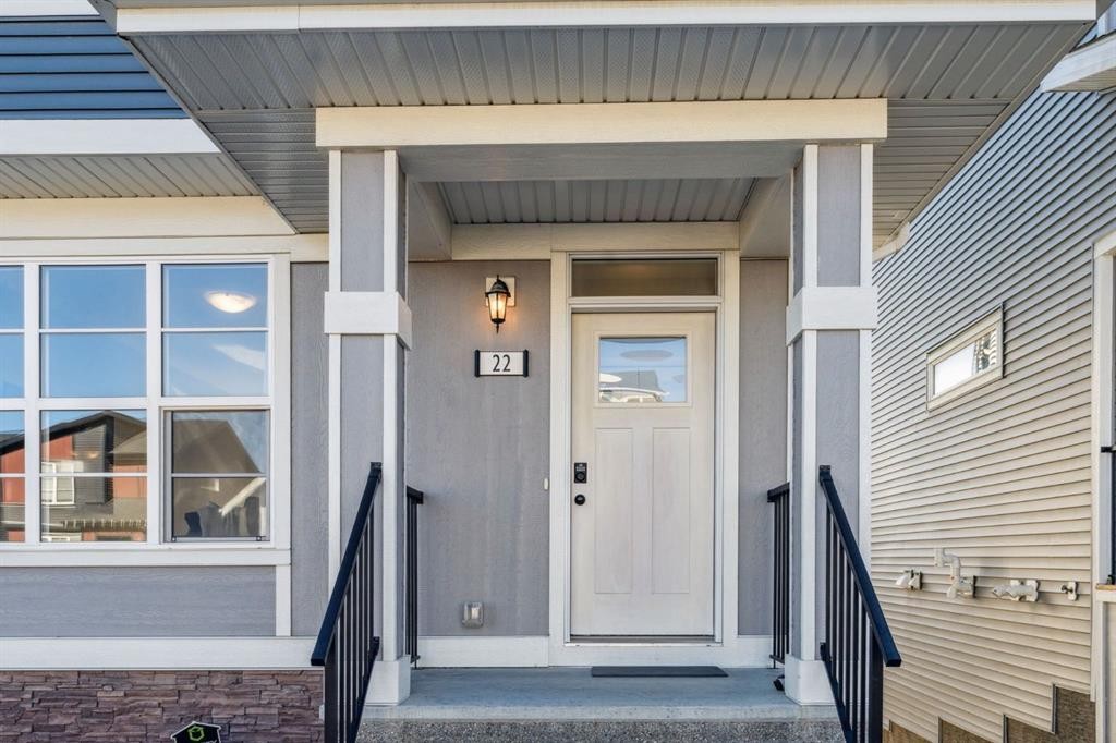 22 Precedence Glen, Cochrane, AB