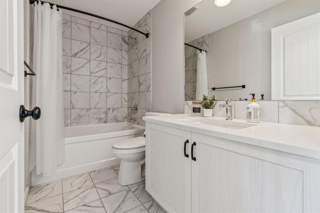 22 Precedence Glen, Cochrane, AB