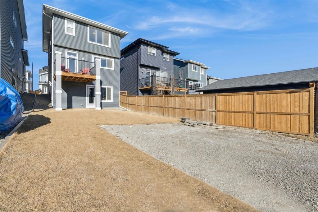 22 Precedence Glen, Cochrane, AB